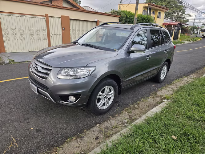 Hyundai Santa Fe 2012 4x4 con traspaso incluido