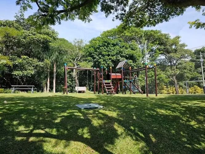 Venta I Alquiler Casa Familiar 3 Habitaciones con Amplio Jardín, Oficina y Rancho en Santa Ana ID27330 - Imagen 15