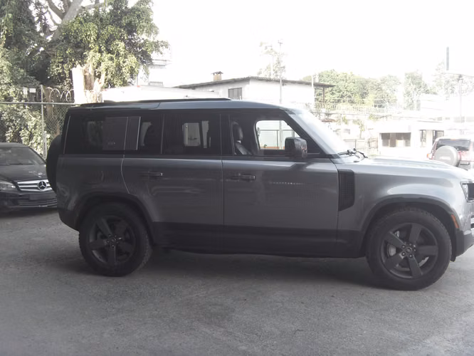 Land Rover Defender 2020 HSE 3000cc Gasolina - Imagen 3