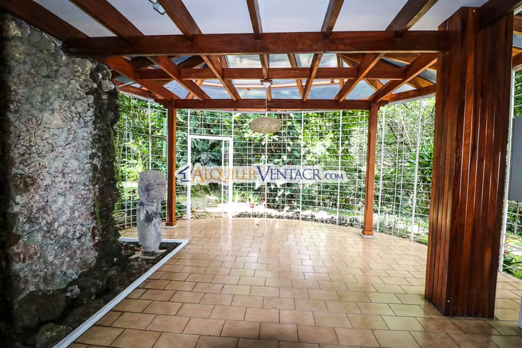 Casa de 650 m2 con piscina privada y 5.454 m2 de terreno en Bello Horizonte Escazú - Imagen 17