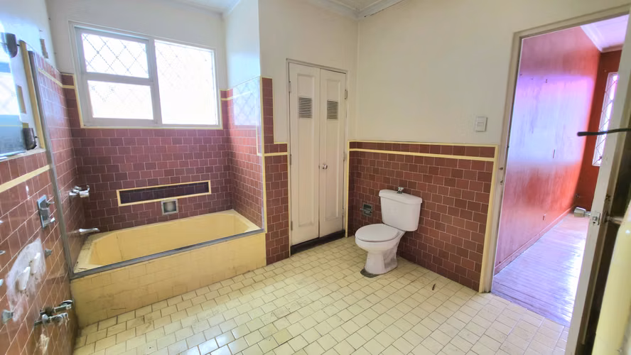 ¡REBAJADA! PROPIEDAD EN VENTA EN PASEO COLÓN - Imagen 8