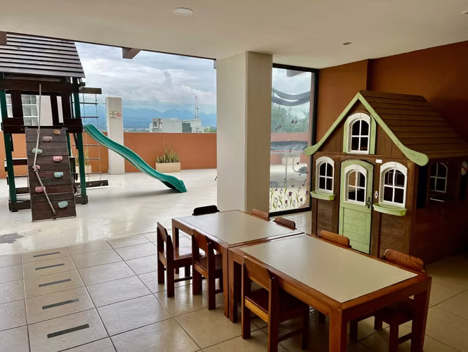 Se alquila amplio apartamento en La Sabana - Imagen 17