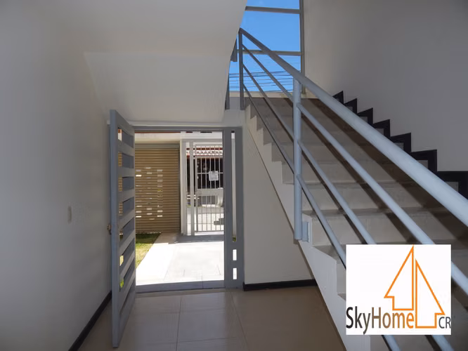 225369 / Alquiler / Lomas de Ayarco Sur / Vestidor / Cochera / Sin mascotas - Imagen 6