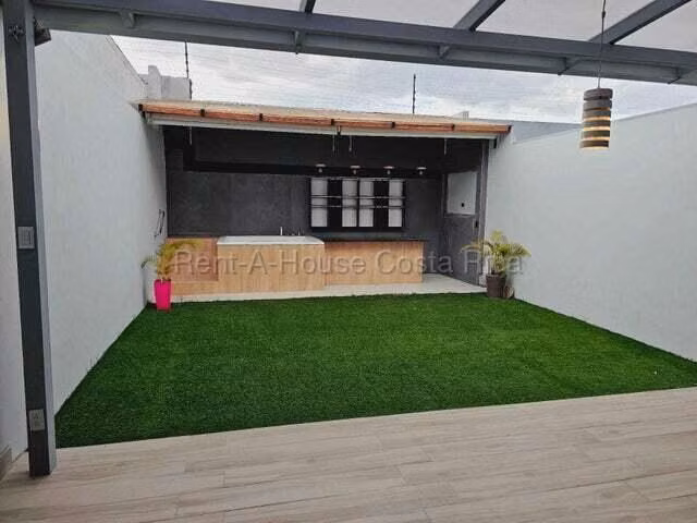 Alquiler de Casa en San Rafael de Escazú RZ - Imagen 10