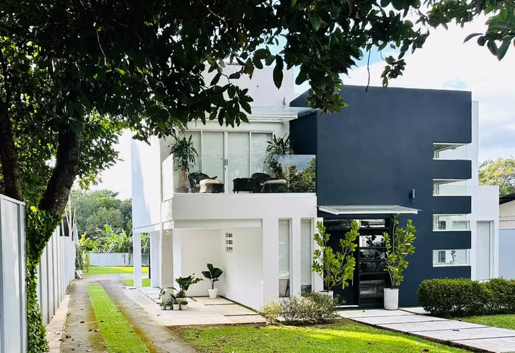 AMPLIA CASA EN ALQUILER EN OROTINA, ALAJUELA