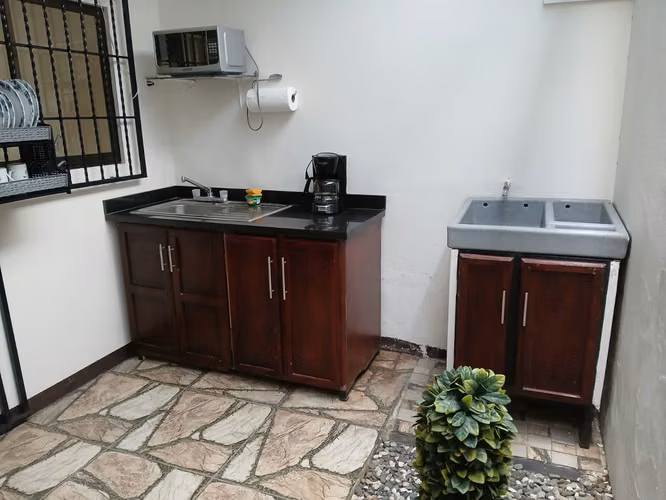 SE VENDE EDIFICIO DE 7 APARTAMENTOS PARA AIRBNB EN LA URUCA, POR EL HOTEL BARCELO PALACIO. - Imagen 16
