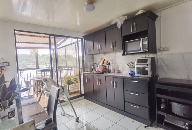 Venta de propiedad con casa y dos apartamentos (ID 41799) - Imagen 4