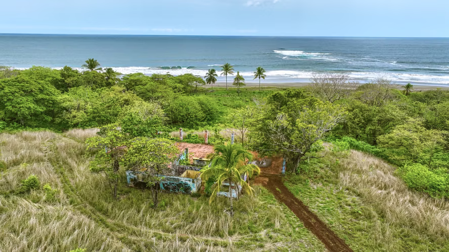 Terreno Frente al Mar en Playa Junquillal, Costa Rica - Imagen 9