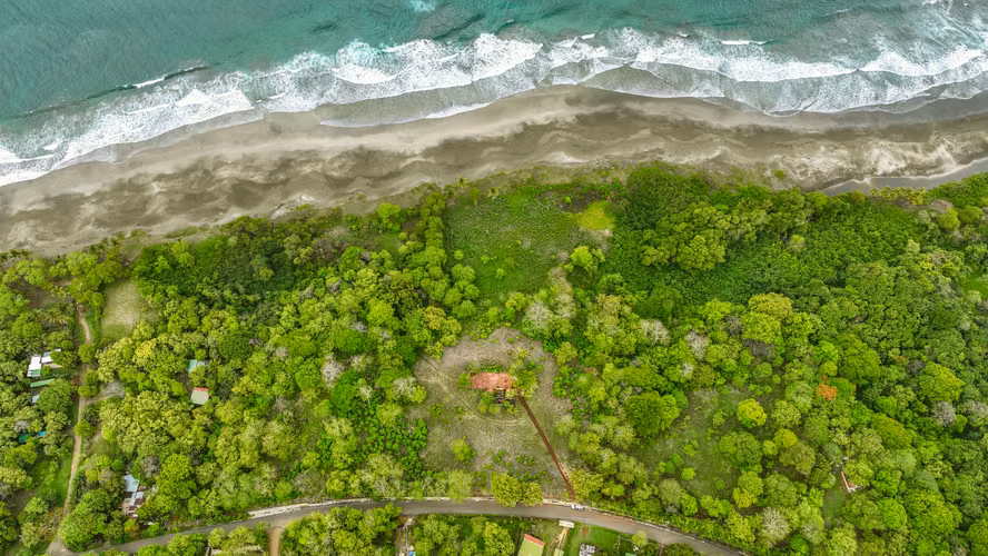 Terreno Frente al Mar en Playa Junquillal, Costa Rica - Imagen 13