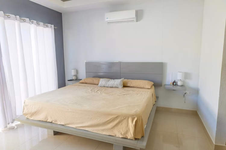 Se vende propiedad con 2 casas independientes, Tárcoles (MV)