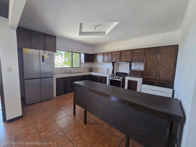 Alquiler casa en San Rafael de Escazú | 3 habitaciones | 2 parqueos | Agua incluida - Imagen 13