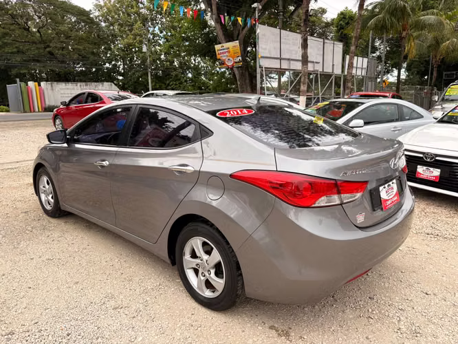 HYUNDAI AVANTE GDI-2014-AUTOMATICO-SHIFT TRONIC-6.775.000 - Imagen 3