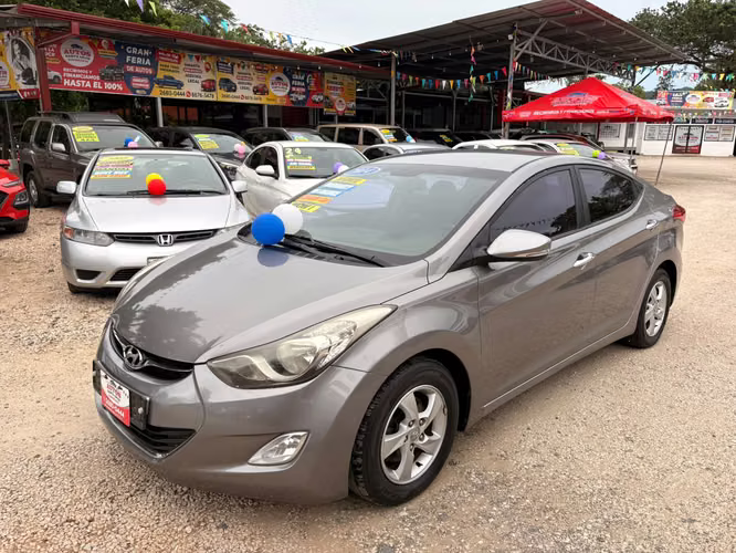 HYUNDAI AVANTE GDI-2014-AUTOMATICO-SHIFT TRONIC-6.775.000