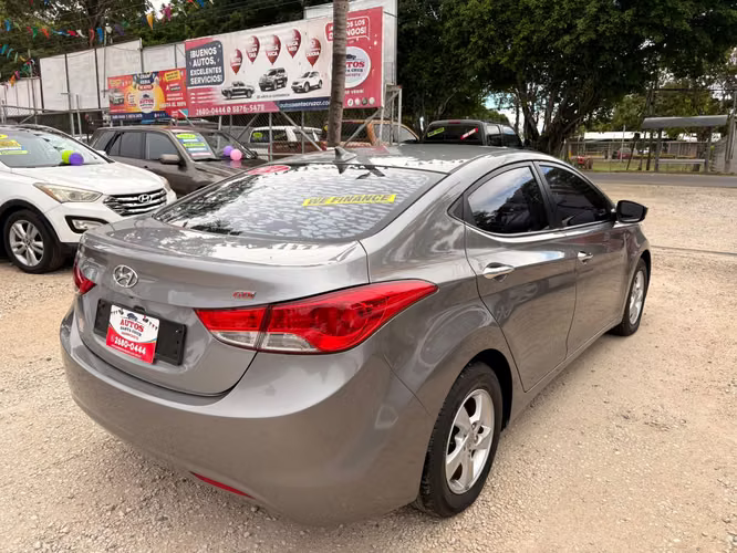 HYUNDAI AVANTE GDI-2014-AUTOMATICO-SHIFT TRONIC-6.775.000 - Imagen 2
