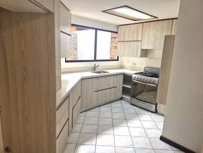 ALQUILER CASA $ 2.500 ESCAZU - Imagen 4