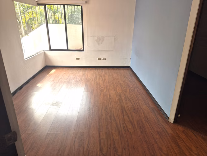 ALQUILER CASA $ 2.500 ESCAZU - Imagen 10