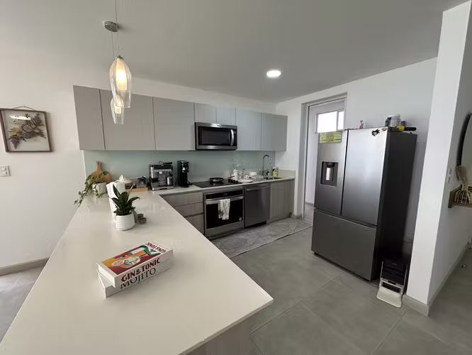 ALQUILER DE HERMOSA CASA EN CONDOMINIO LA ARBOLEDA
