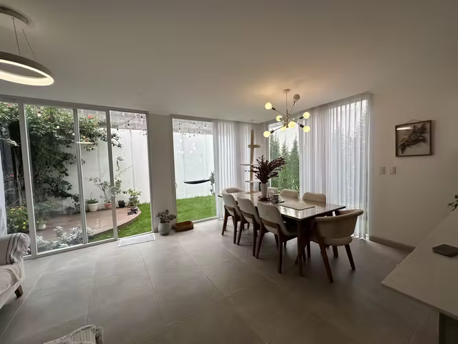 ALQUILER DE HERMOSA CASA EN CONDOMINIO LA ARBOLEDA