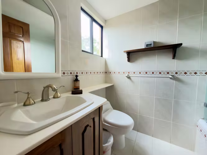 Residencia de lujo 5 habitaciones Lomas de Ayarco Curridabat - Imagen 18