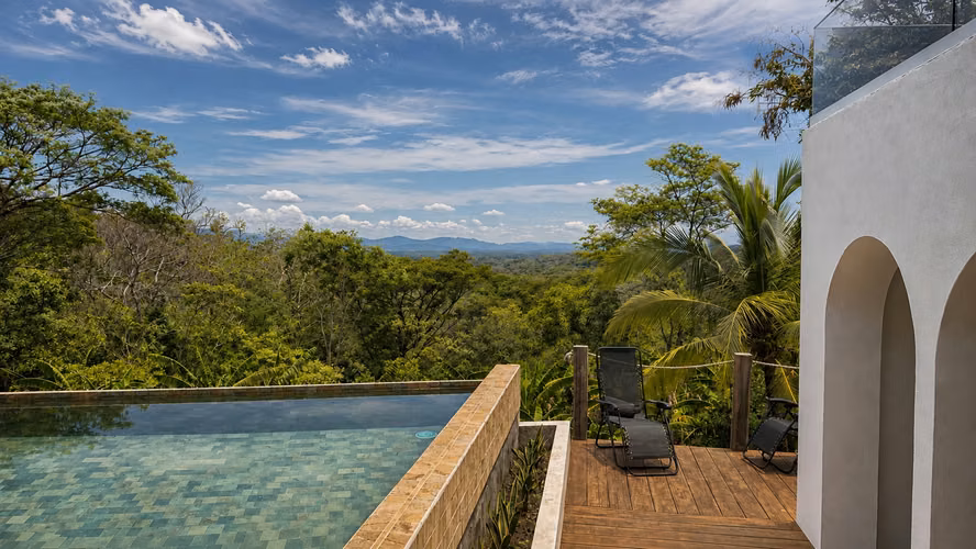 Propiedad Privada con Vistas al Océano en Puntarenas |