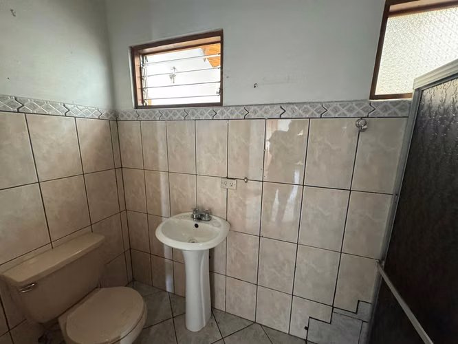 Alquiler apartamento en La Uruca | 2 habitaciones | 1 parqueo - Imagen 12