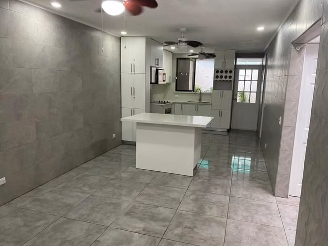Vendo casa en Desamparados de Alajuela en residencial con seguridad - Imagen 6