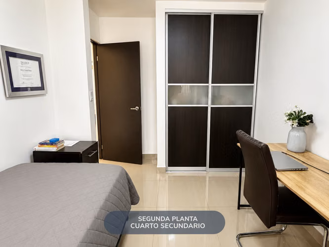CASA CONDOMINIO LA VALENCIA | 3 HABITACIONES| 2 PARQUEOS | PET FRIENDLY - Imagen 12