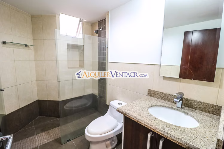 APARTAMENTO DE 3 HABIT. EN GUACHIPELIN ESCAZU - Imagen 17