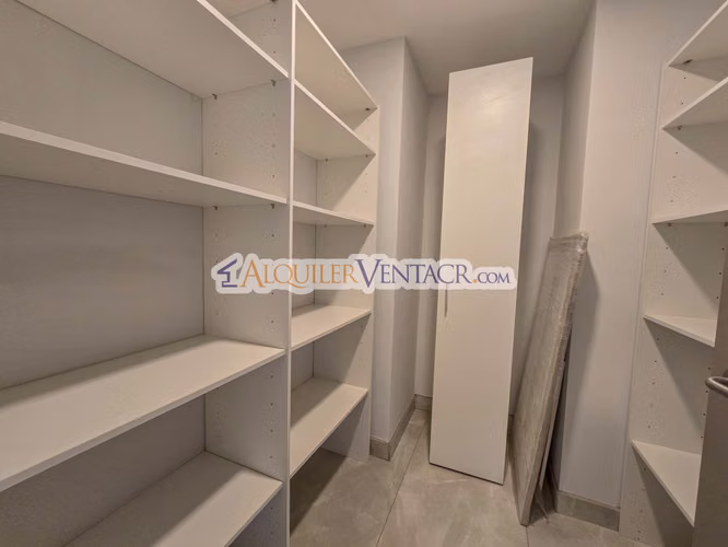 LUJOSO APARTAMENTO DE 3 HABIT.+ DE SERVICIO EN ESCAZU CENTRO - Imagen 11