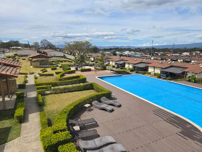 Alquiler de Hermosa Casa en Condominio Terrazas del Norte