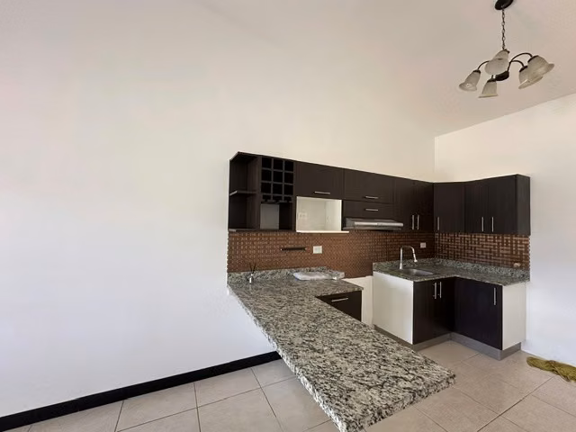 Alquiler de Hermosa Casa en Condominio Terrazas del Norte