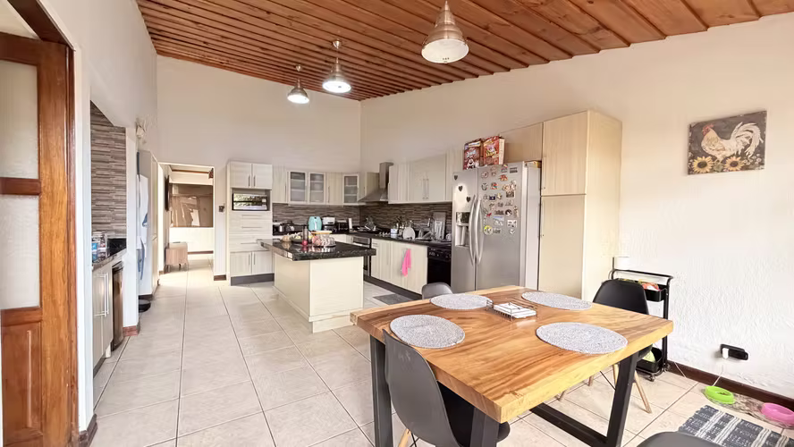Alquiler | Excelente CASA | Residencial Privado | Guayabos, Curridabat - Imagen 6