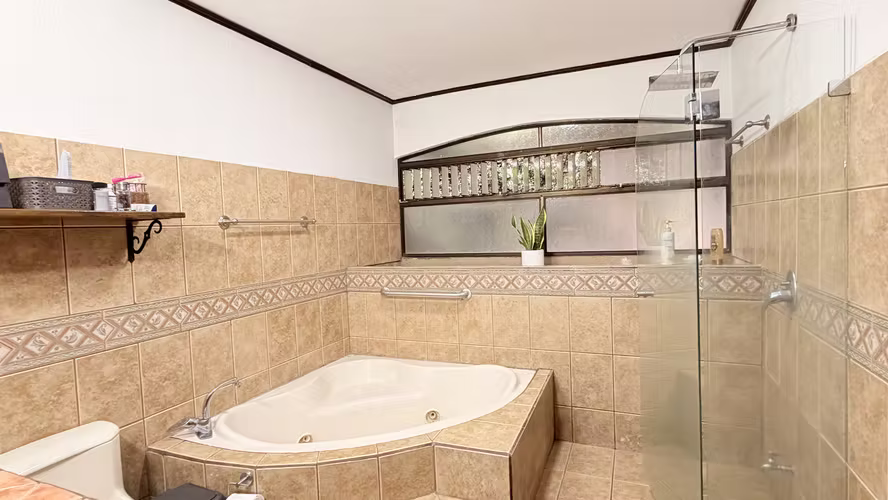 Alquiler | Excelente CASA | Residencial Privado | Guayabos, Curridabat - Imagen 10
