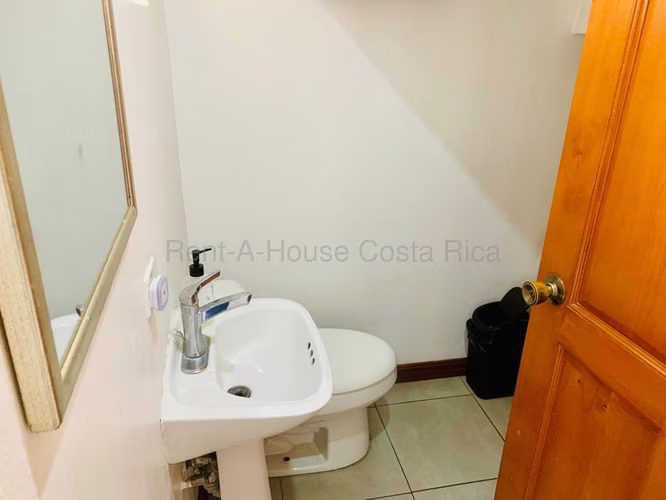 Venta de Casa en Condominio Residencias del Tirrá - Imagen 8