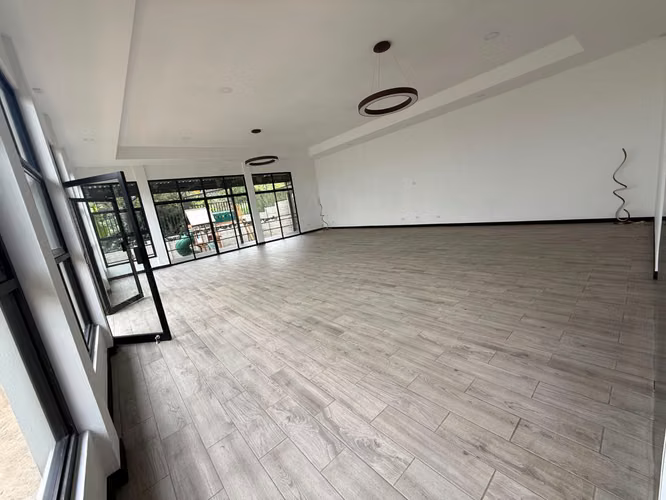 Venta de SALÓN PARA EVENTOS en San Pedro de Barva, Heredia.