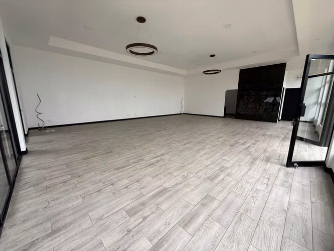 Venta de SALÓN PARA EVENTOS en San Pedro de Barva, Heredia.