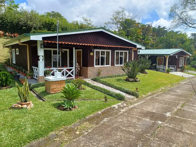 PROPIEDAD CON CABAÑAS EN VENTA EN EL ROSARIO, DESAMPARADOS. - Imagen 6