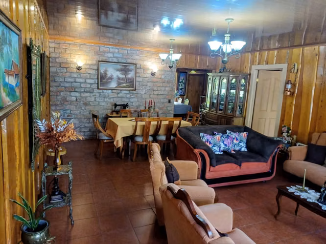 PROPIEDAD CON CABAÑAS EN VENTA EN EL ROSARIO, DESAMPARADOS.