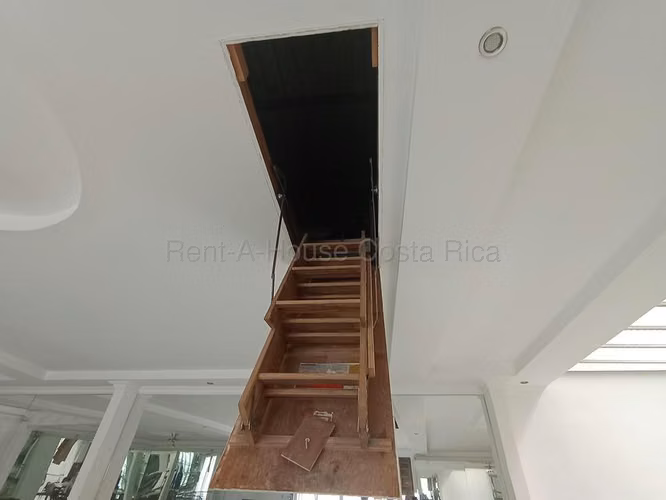 Alquiler de Casa AMUEBLADA en Catedral-San José. 27-319 - Imagen 15