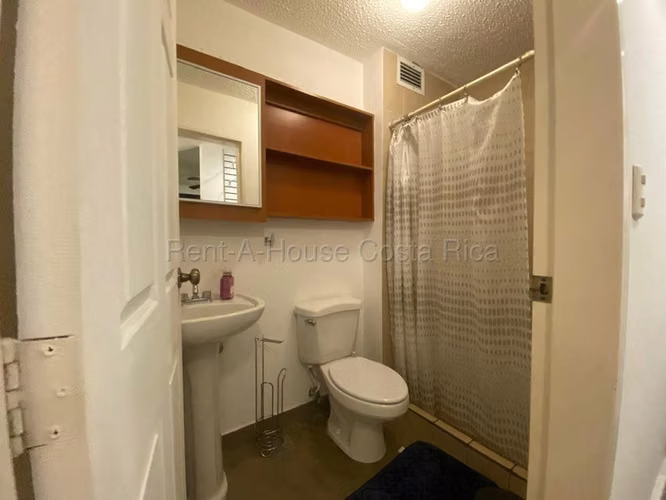 Alquiler de Elegante Apartamento AMUEBLADO en Condominio Concasa-Alajuela. 27-436 - Imagen 6