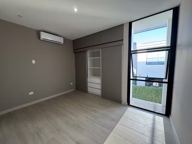 SE VENDE CASA NUEVA AVENIDA DEL ESTE CURRIDABAT - Imagen 14