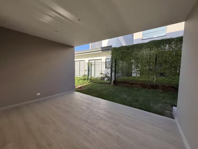 SE VENDE CASA NUEVA AVENIDA DEL ESTE CURRIDABAT - Imagen 4