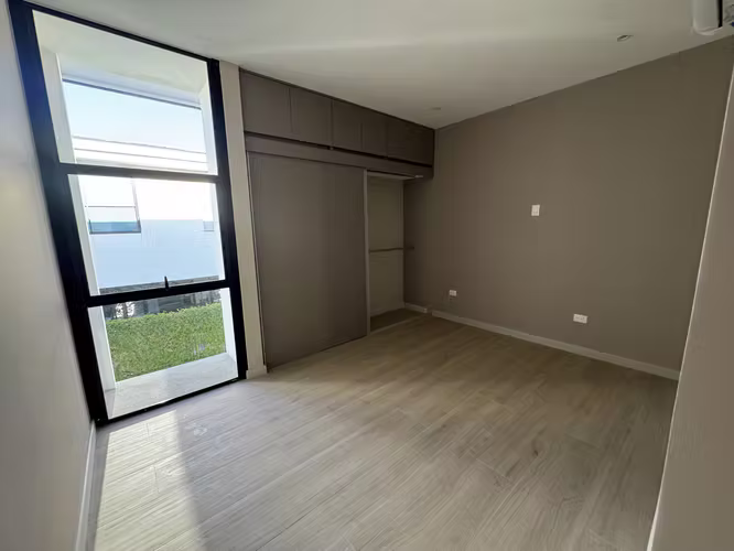 SE VENDE CASA NUEVA AVENIDA DEL ESTE CURRIDABAT - Imagen 12
