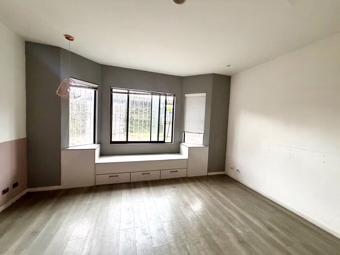 SE VENDE AMPLIA CASA EN LOMAS DE CARIARI -  HEREDIA - Imagen 14