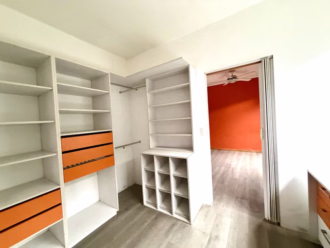 SE VENDE AMPLIA CASA EN LOMAS DE CARIARI -  HEREDIA - Imagen 13