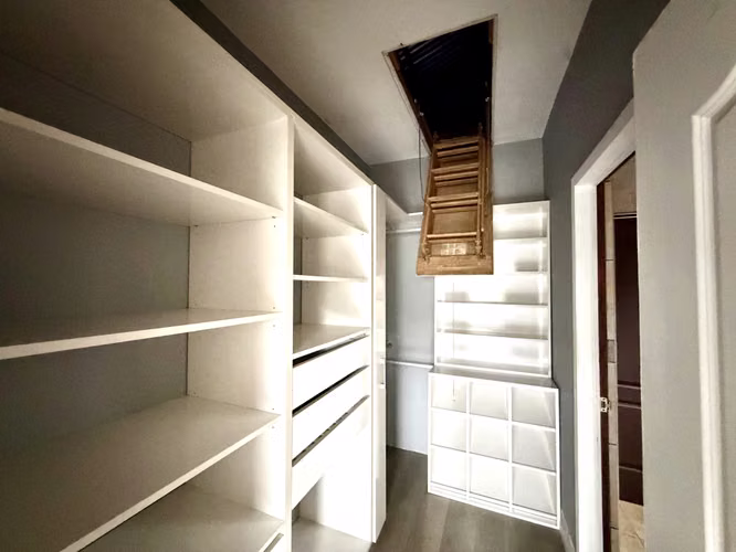 SE VENDE AMPLIA CASA EN LOMAS DE CARIARI -  HEREDIA - Imagen 15
