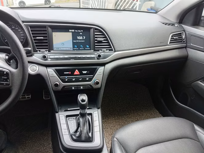 Hyundai avante - Imagen 13