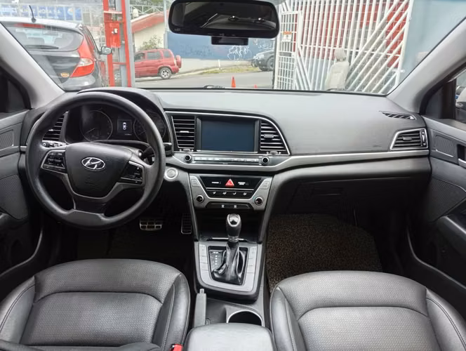 Hyundai avante - Imagen 15
