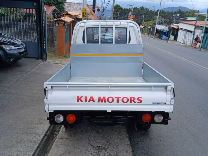 Kia bongo - Imagen 4