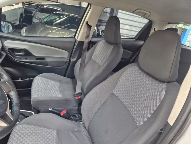 Toyota yaris - Imagen 10